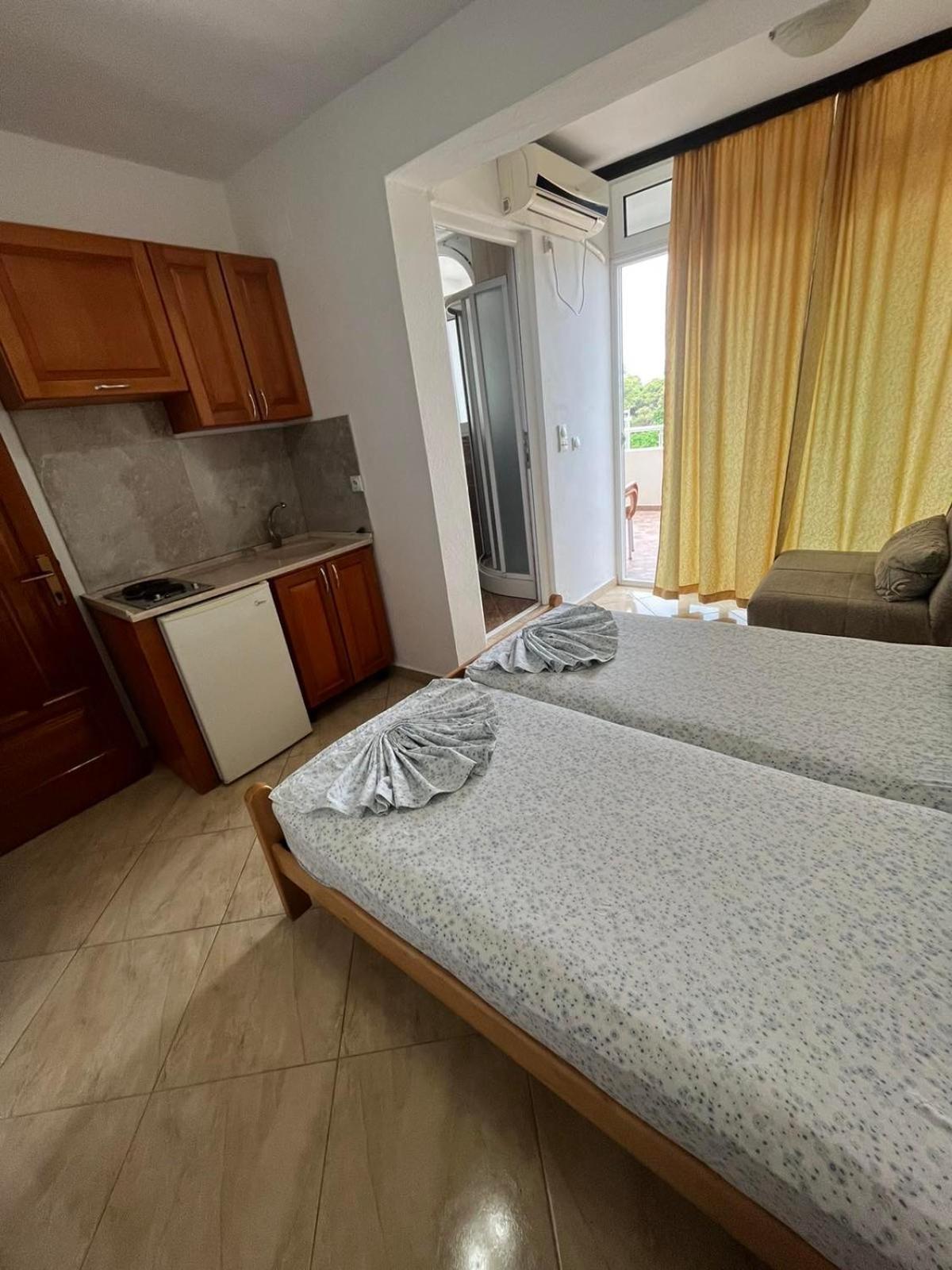 Sand And Sea Apartments Ülgün Dış mekan fotoğraf